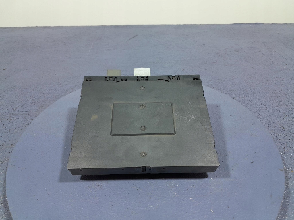 фото №5, Audi a3 8p модуль блок керування блок управління бортовою мережею 8p0907279j