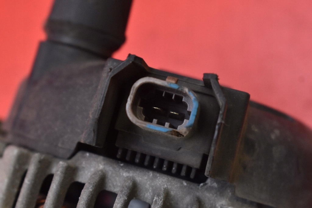 Генератор 13587304 aj5 ms1042118550 opel zafira c 1.6 cdti 120km 12-16 Зі Шроту