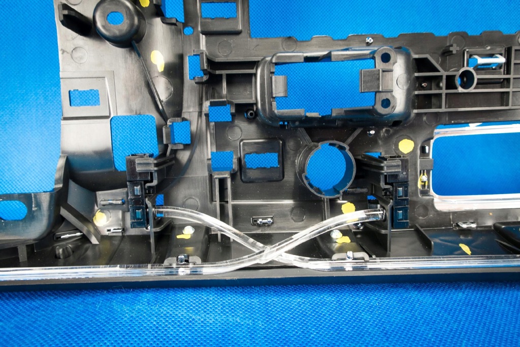 Туннель средний led audi a8 s8 4h1863240m gk4 в Украине