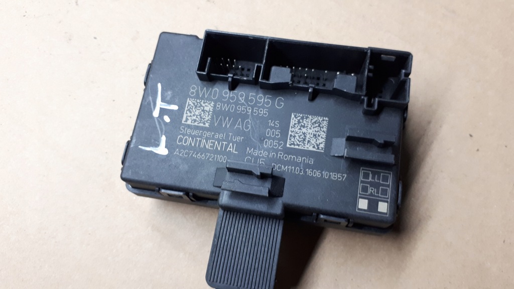 фото №1, A4 b9 8w блок керування модуль двері задня 8w0959595g