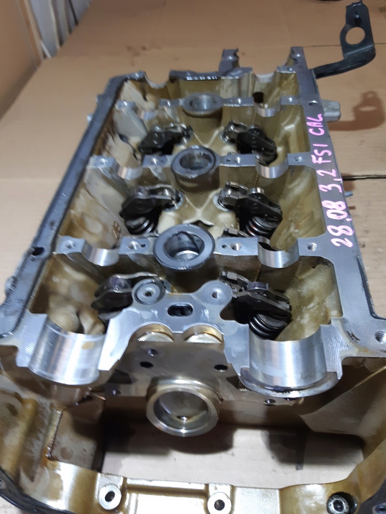 фото №7, Audi q5 8r 3.2 fsi cal головка двигуна ліва 06e103403a