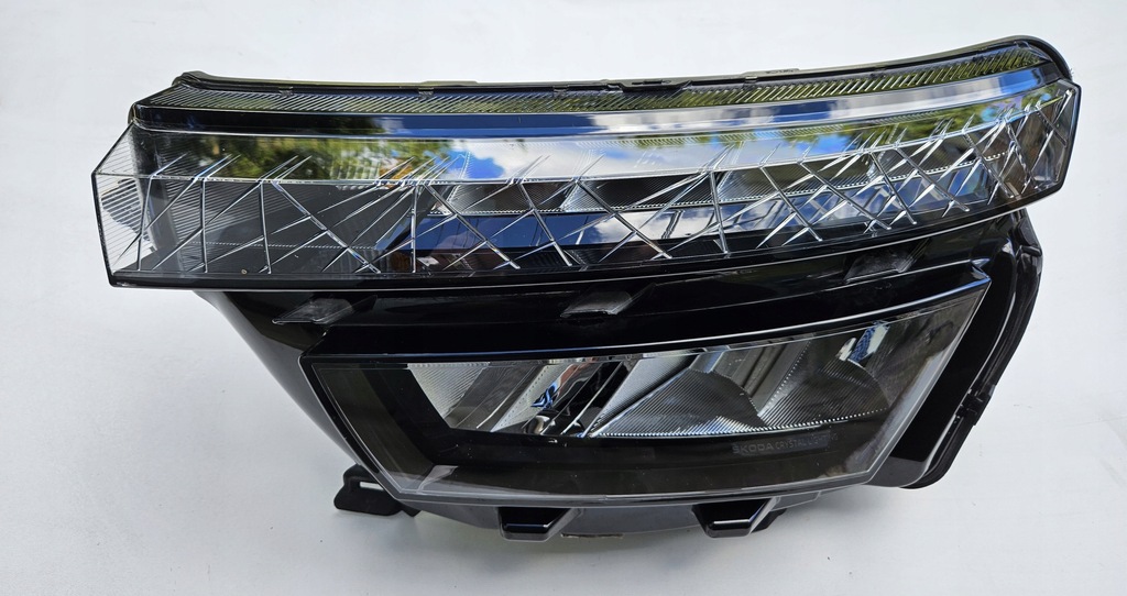 фото №1, Skoda kamiq 658 лампа левая led crystal lighting om eu