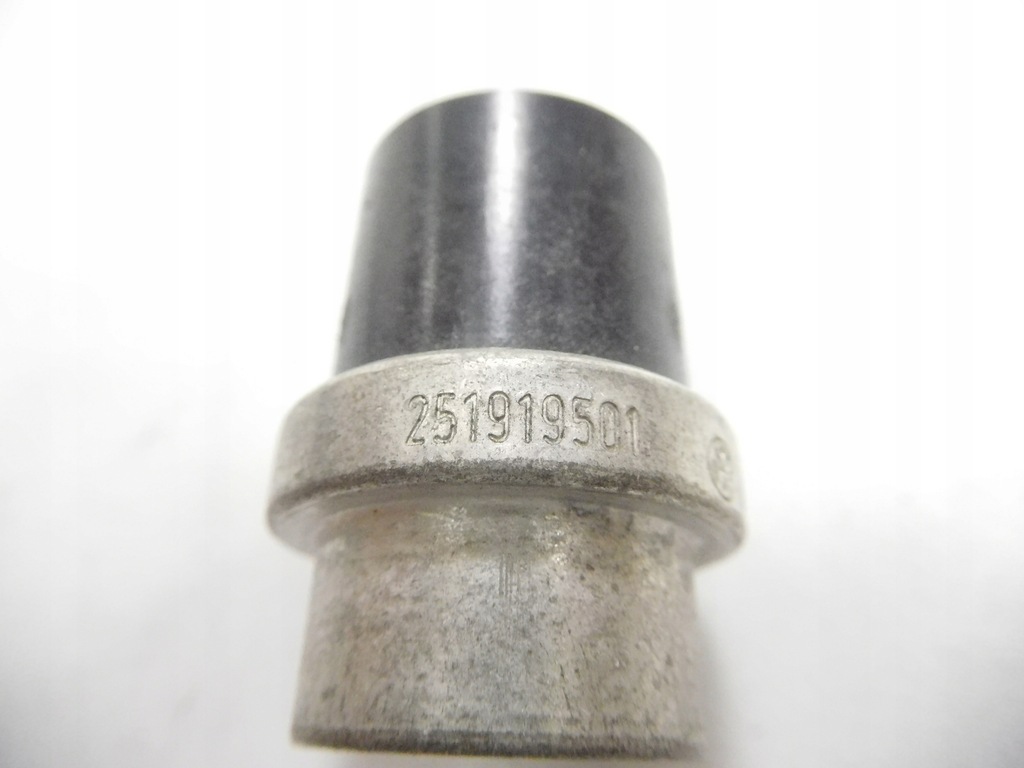 фото №6, Датчик температури рідина охолоджуючий volkswagen passat оригінальний номер 251919501