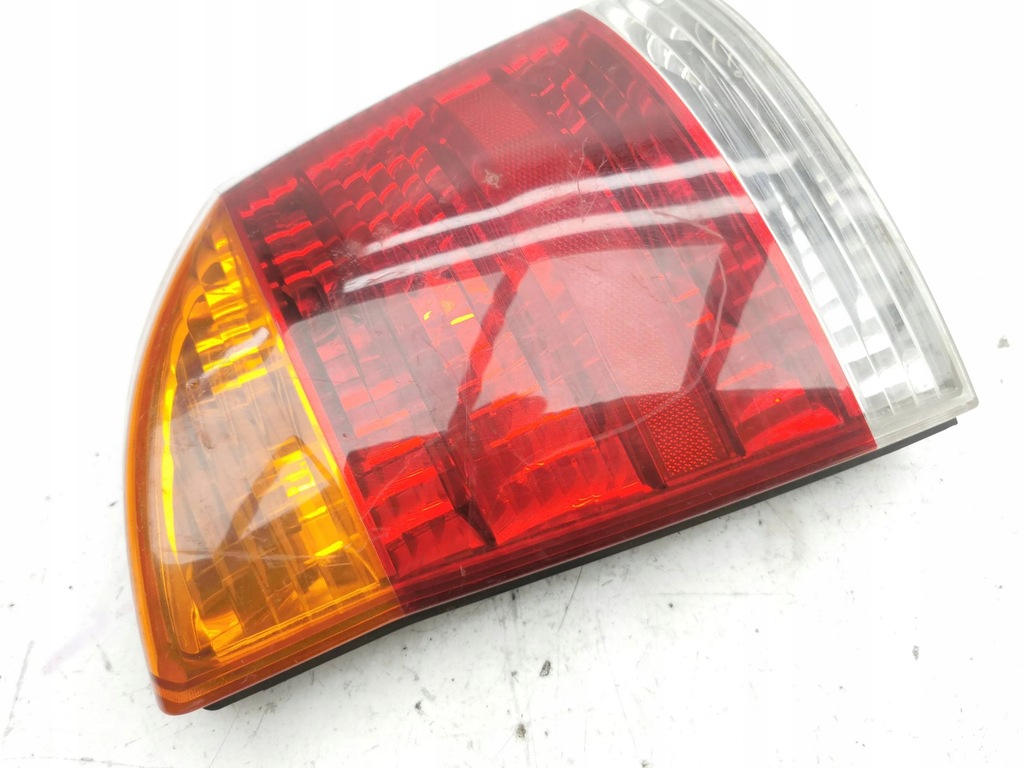 фото №7, Opel vectra c 2004 права сторона лампи задні