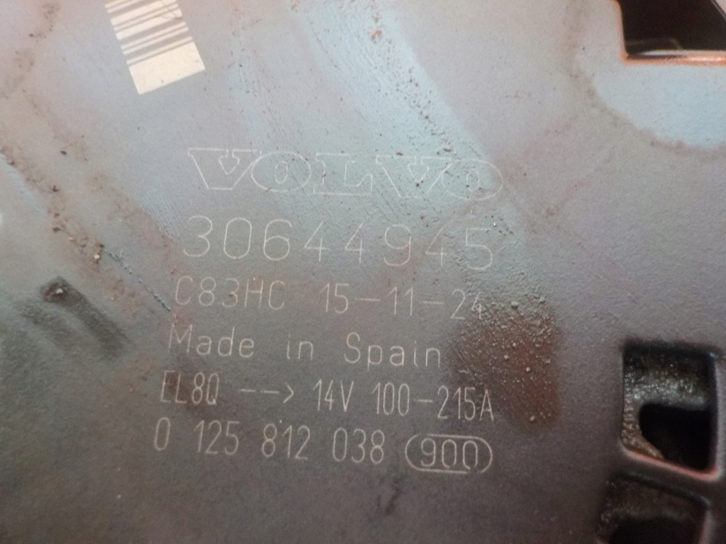 Volvo s60 v40 v60 1.5 tb t3 17r 152km b4154t4 генератор 30644945 Недорого