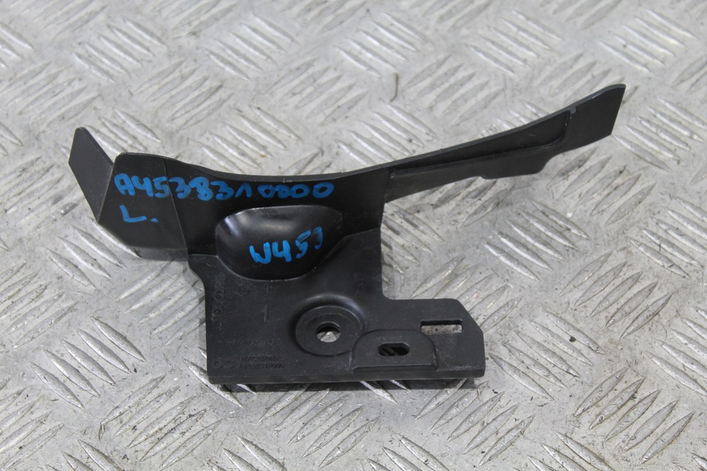 фото №1, Направляющая кронштейн левая smart fortwo iii 3 w453