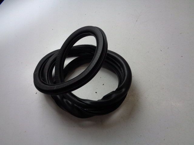 фото №1, Прокладка дверь правый задняя citroen c4 iii 2020-