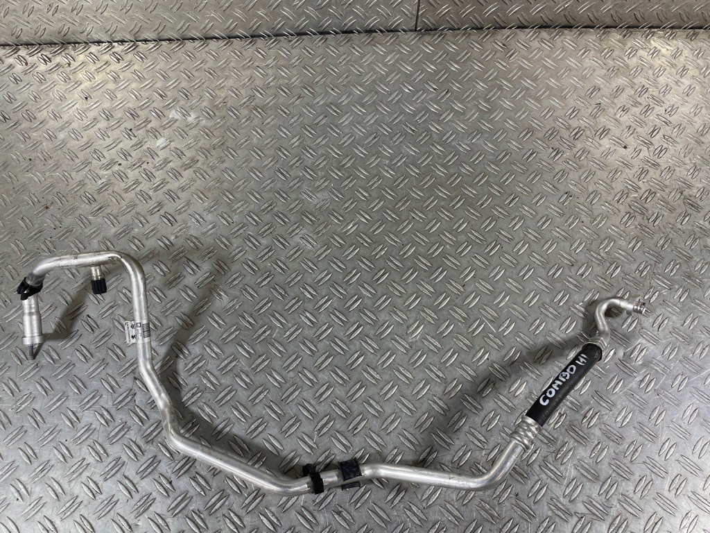 Купити Opel combo 18- патрубок шланг кондиціонера 1.5 9831702180