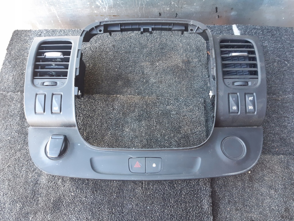 фото №1, Рамка радио средняя 682607479r trafic iii