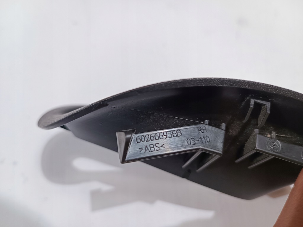 фото №6, Направляющая заглушка поперечина правая chevrolet corvette c6