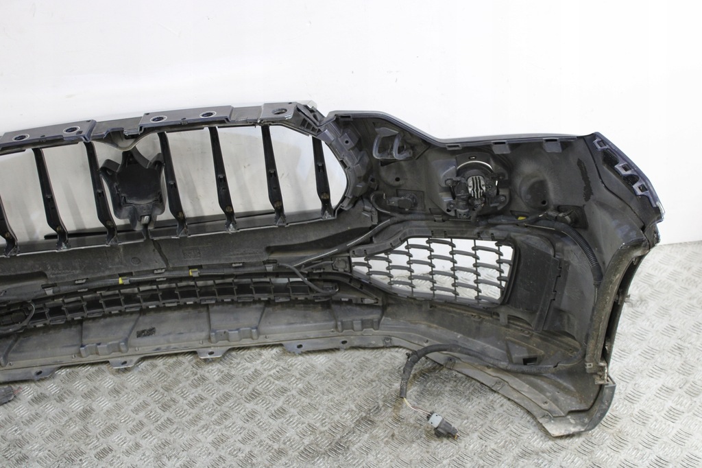 фото №9, Бампер перед передній 6x pdc maserati levante m161