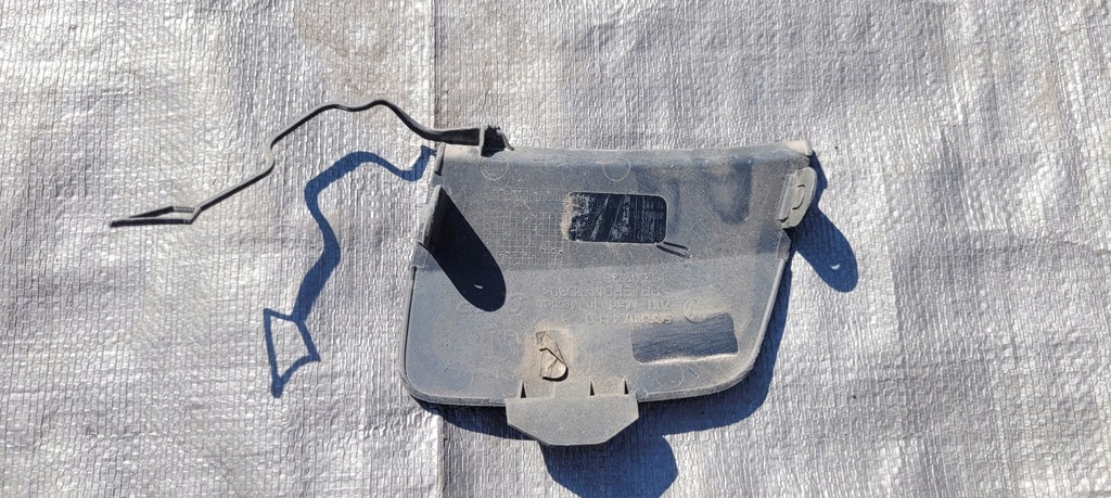 фото №3, Vw jetta 15- заглушка фаркоп задня бампера