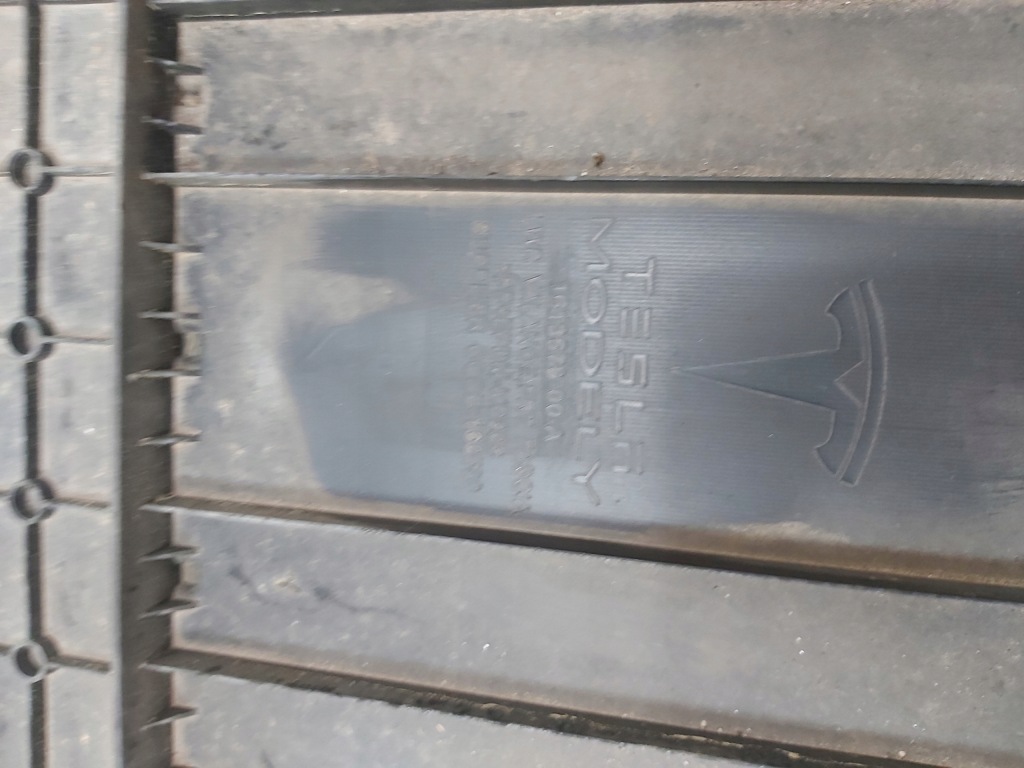 Плита накладка нижняя tesla model y 1613579-00-a Киев