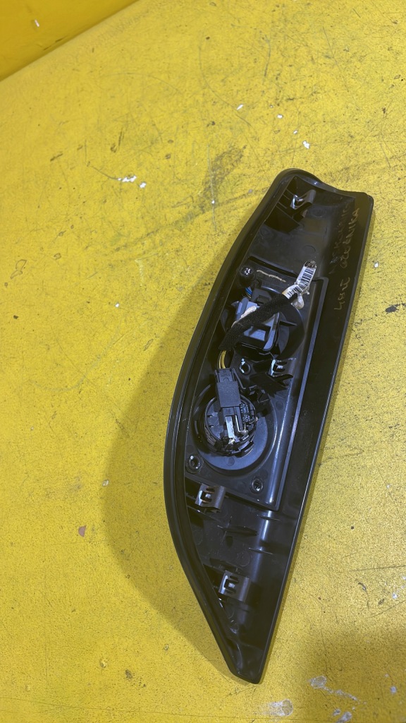 фото №1, Peugeot bipper - накладка динамика - правый перед - 1354937080