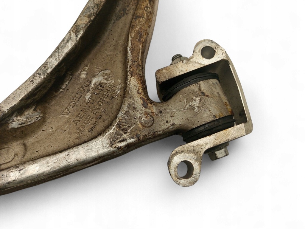 фото №8, Volvo xc60 31360644 ліва сторона нижній важіль передній