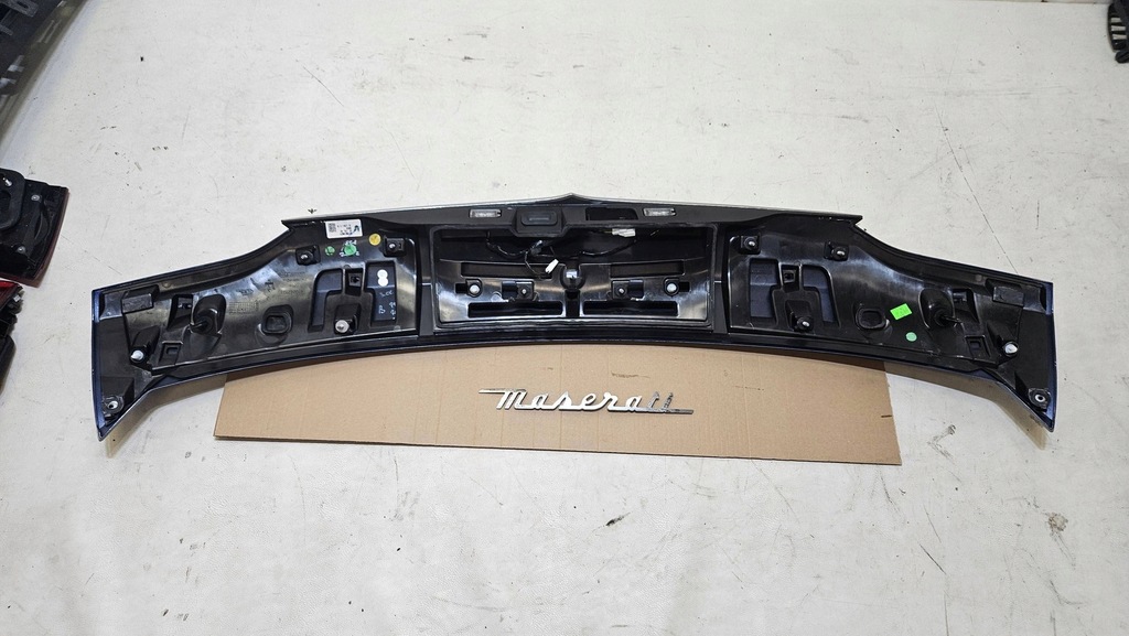 фото №11, Молдинг накладка хром крышки задняя maserati levante 670042733