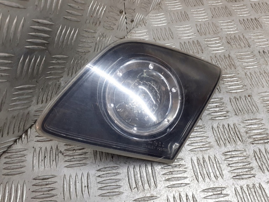 фото №1, Лампа правый задняя w крышка багажника mazda 3 bk 1.6 citd