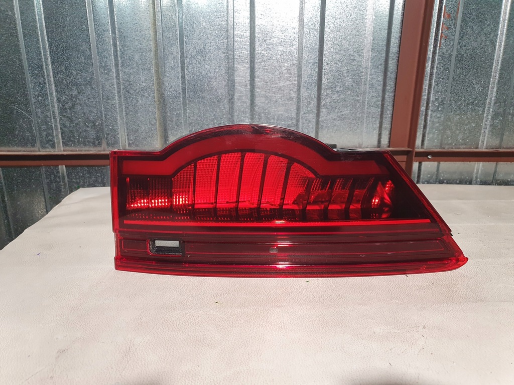 фото №1, Лампа правая задняя задняя jaguar xf sportbrake