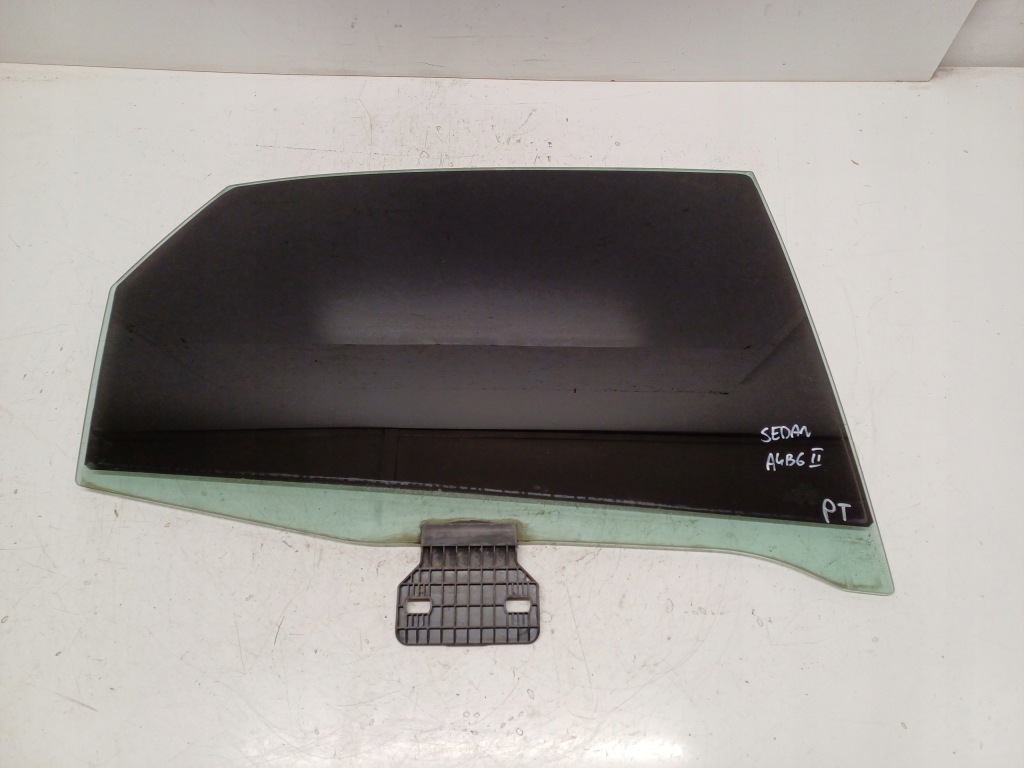 фото №1, Audi a4 b6 00-06 sedan скло правий задня