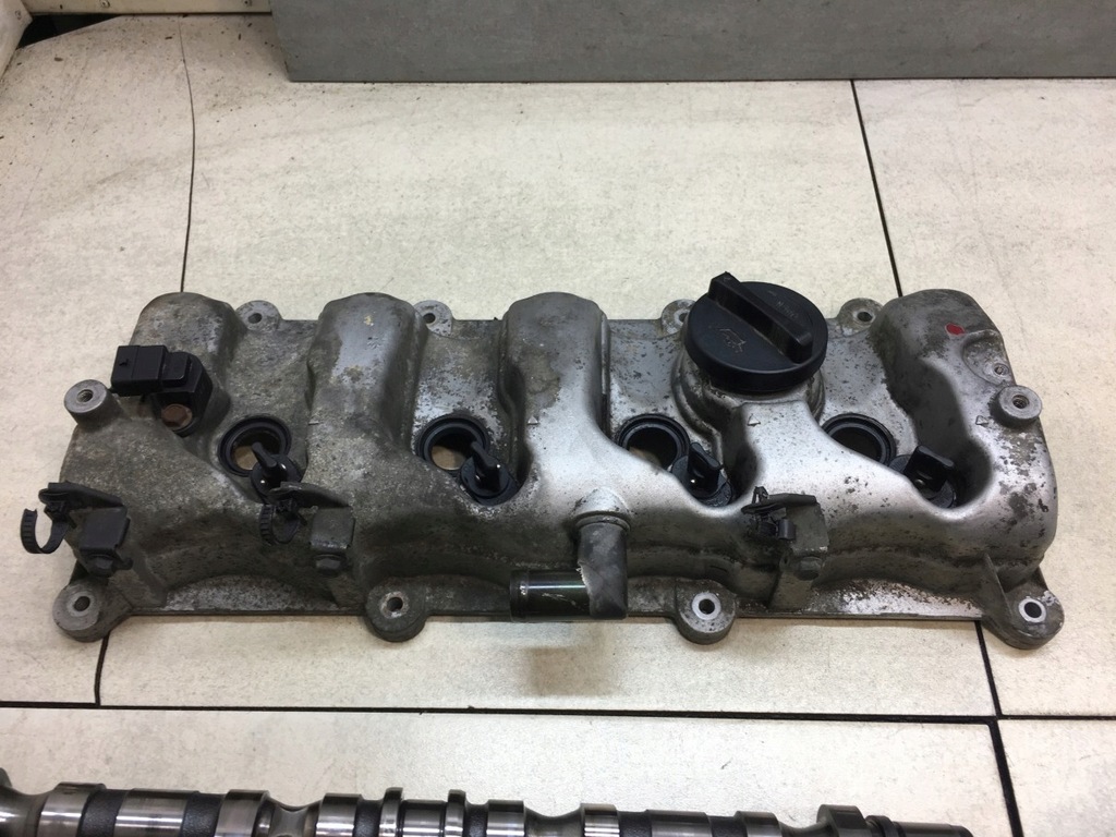 фото №9, Головка циліндрів carens ii 2.0 crdi l0350046l