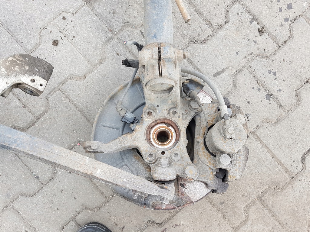 Audi a3 8p рестайлинг  2.0 tdi амортизатор поворотный кулак левая в Украине