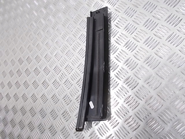 фото №8, Защита молдинг дверь правый задняя opel grandland x 17-24 yp00069080 оригинал