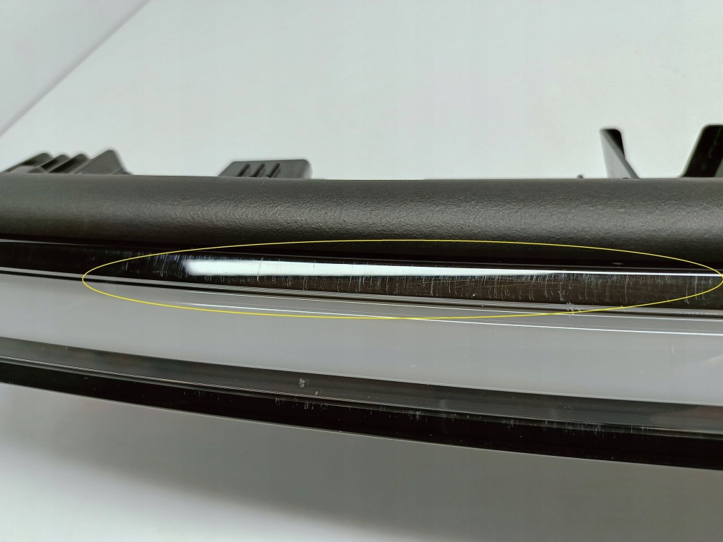 Купить Tesla model y juniper 25- лампа накладка молдинг led бампера перед 203829496c