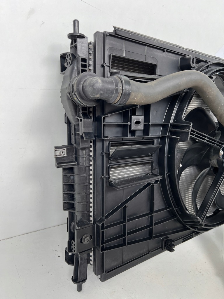 фото №10, Pas передний радиатор peugeot 308 t9