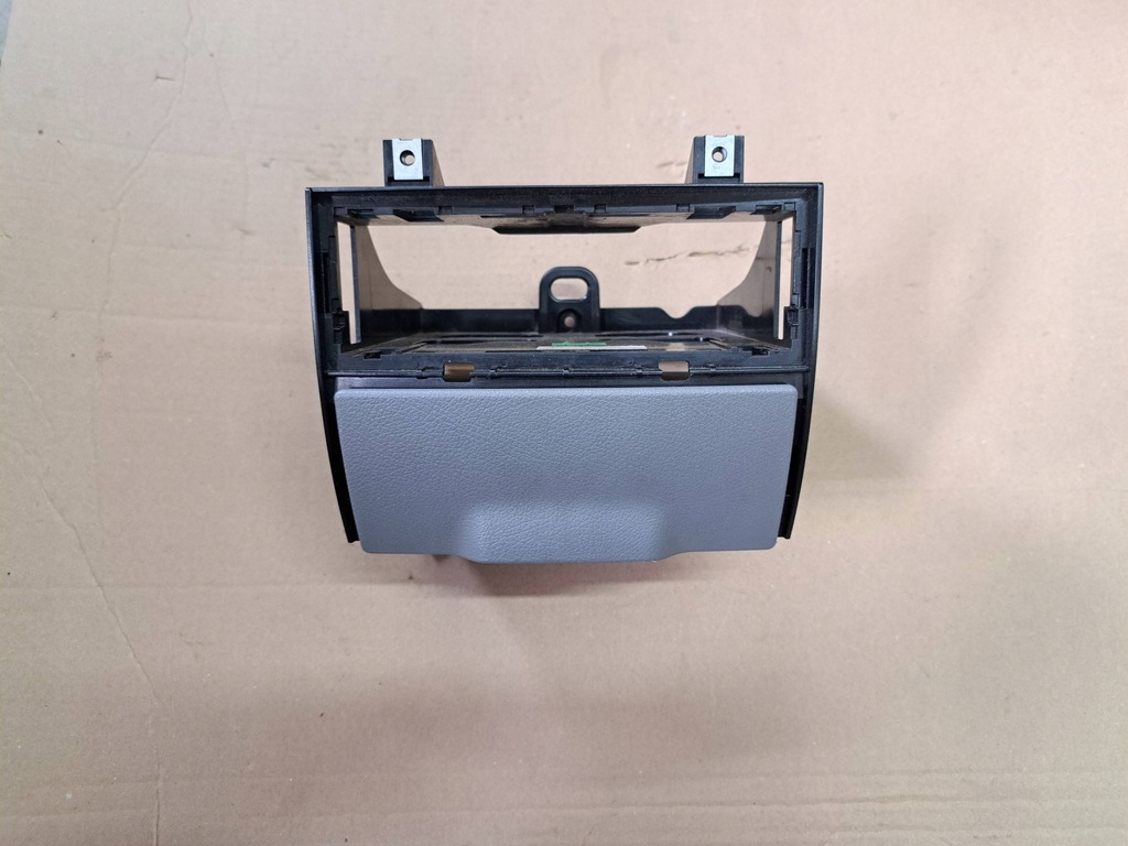 фото №1, Mercedes sprinter 906 пепельница кронштейн na кружки