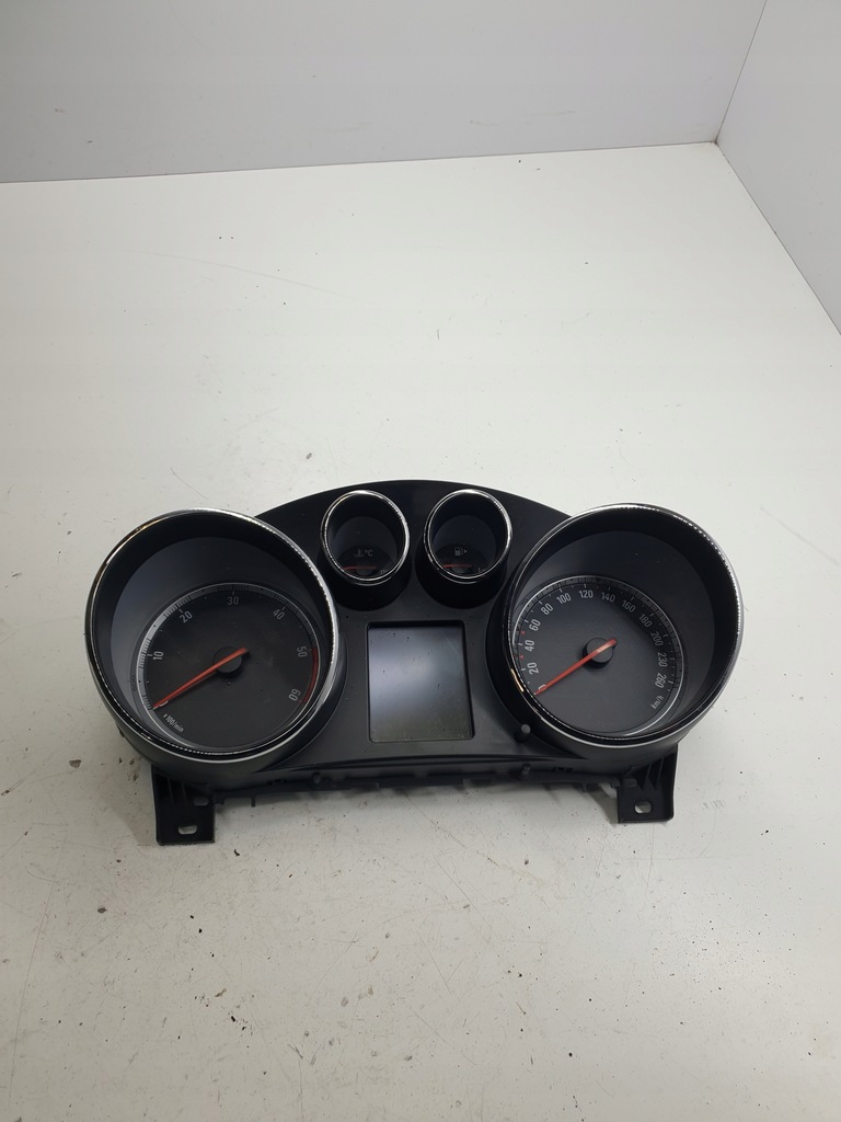 фото №1, Счетчик приборы opel insignia a 12844138