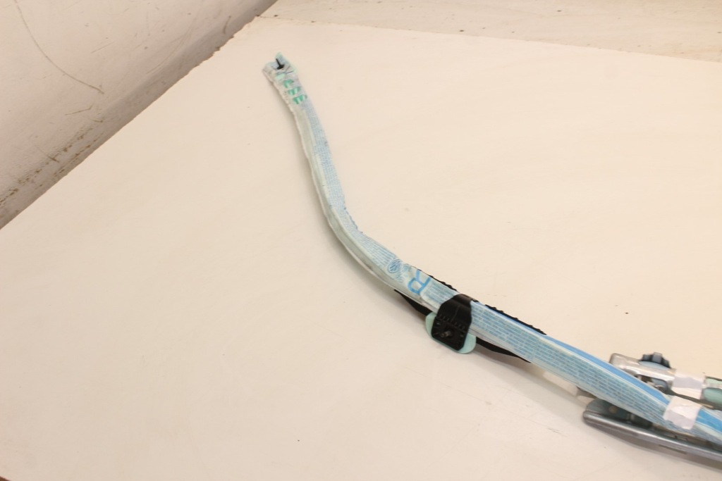 фото №7, Правая шторка безопасности 1t0880742m vw touran ii 2010-2015r