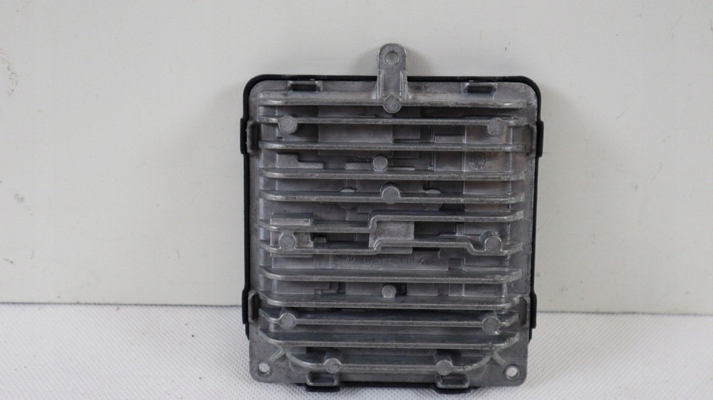 фото №1, Volvo xc40 преобразователь модуль лампы led 31427787