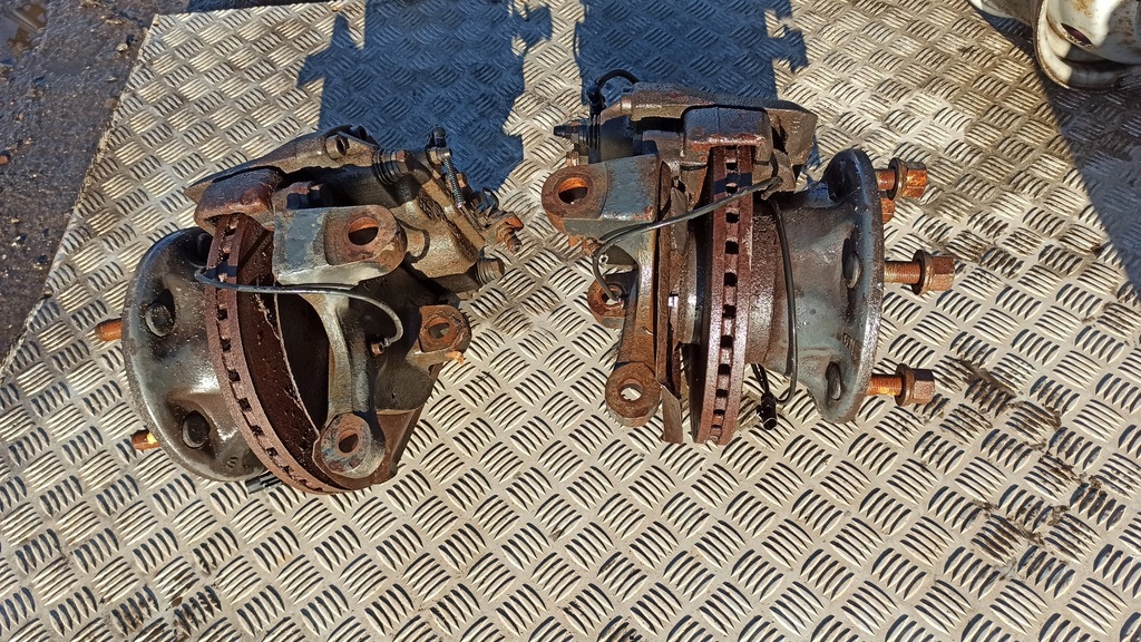 фото №10, Поворотний кулак ліва перед iveco 65c 70c двійник 11+