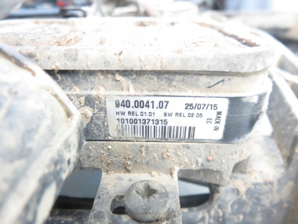 Вентилятор радиатора mondeo 3 2.0 tdci 940004107 в Украине