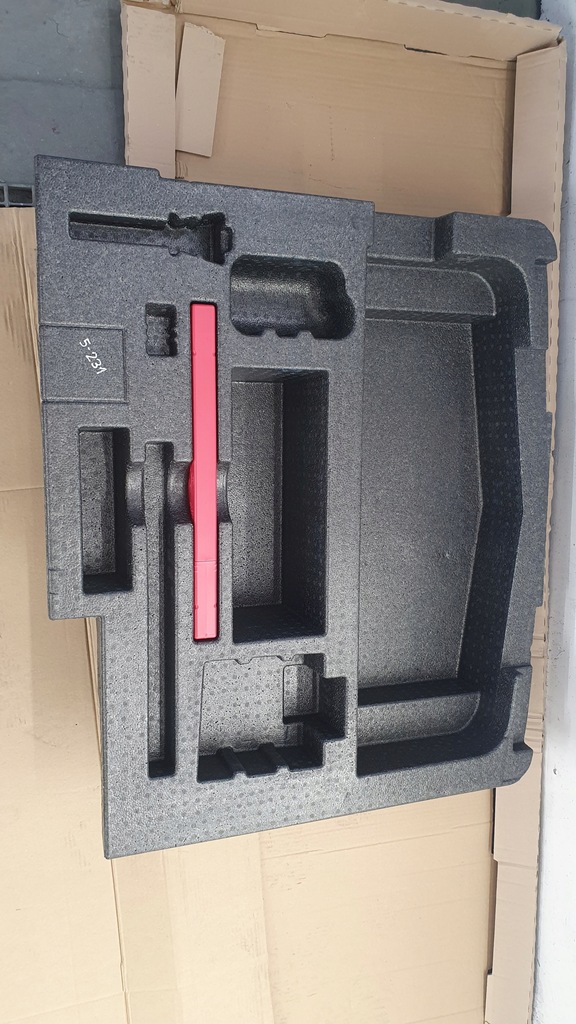 фото №1, Пенополистирол багажника evoque lift l538