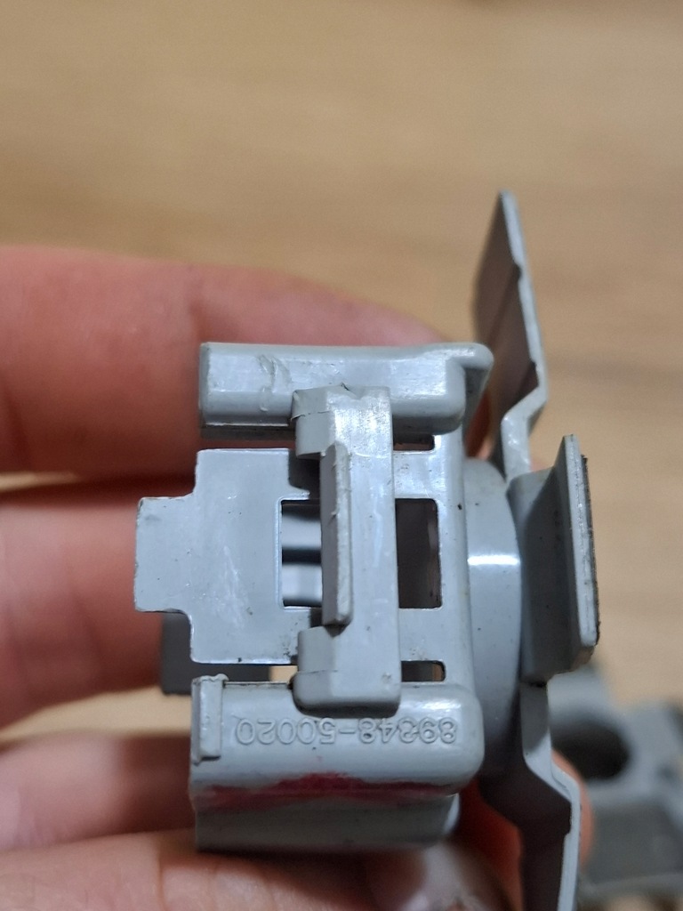 фото №5, Suzuki lexus toyota кронштейн датчика паркування 89348-50020