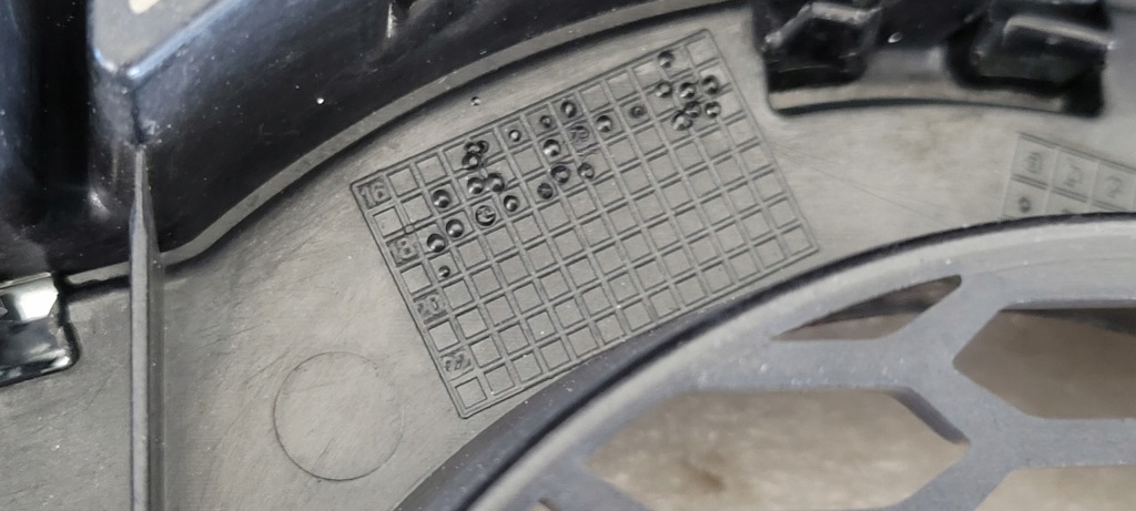 фото №11, Решітка радіатора хром значок решітка радіатора бампера volvo xc60 ii 2017- momentum