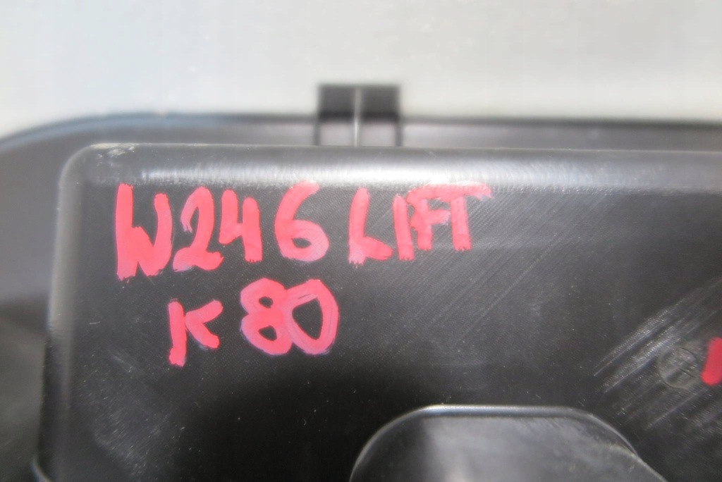 фото №5, Вкладыш багажника домкрата комплект mercedes benz w246 a2468900188