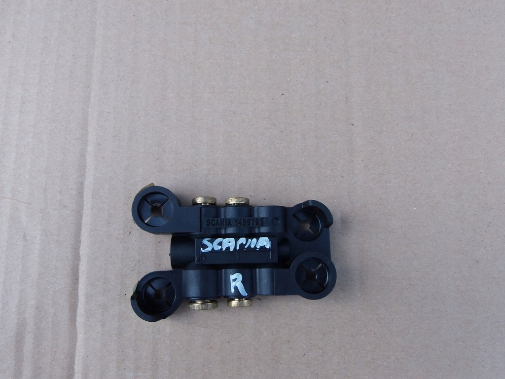 фото №1, Клапан распределитель трубопровод 1459792 scania r xpi 400 440
