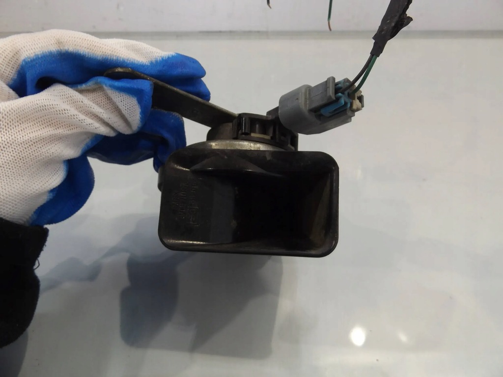 фото №3, Captivia клаксон сигнал, правий