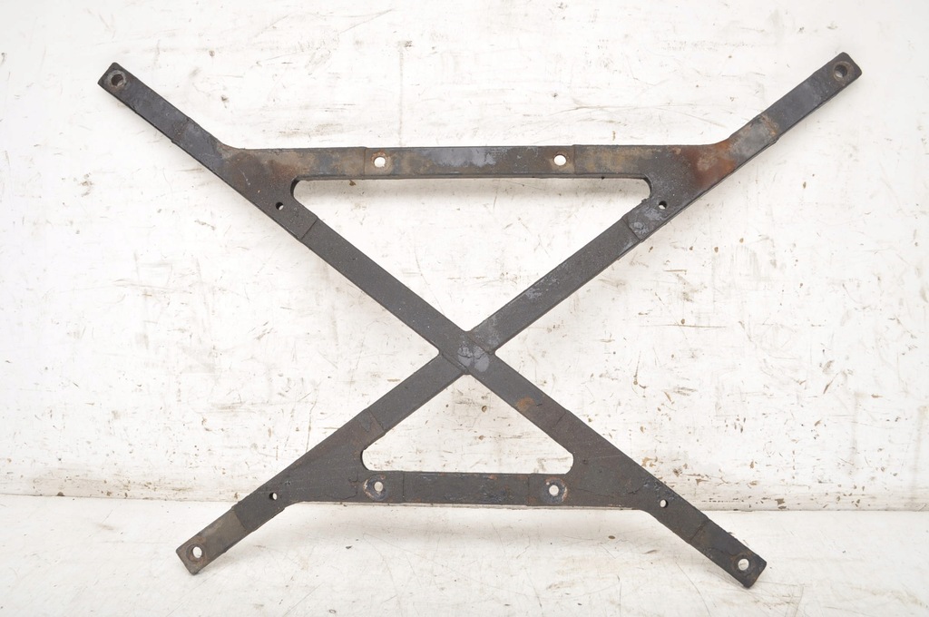 фото №1, Db7 vantage 5.9 кронштейн подвеска задняя