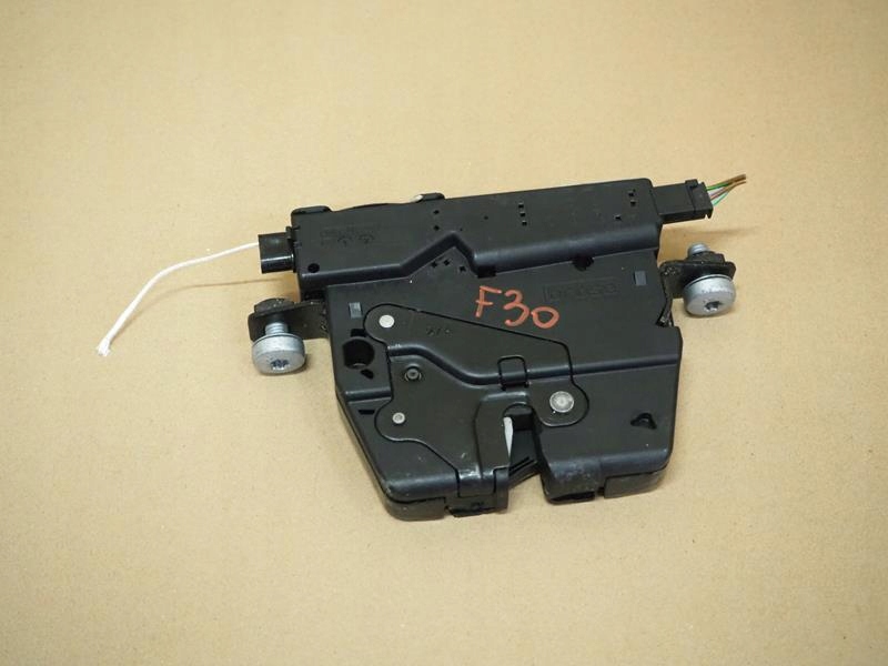 фото №1, Замок кришки багажника bmw f30