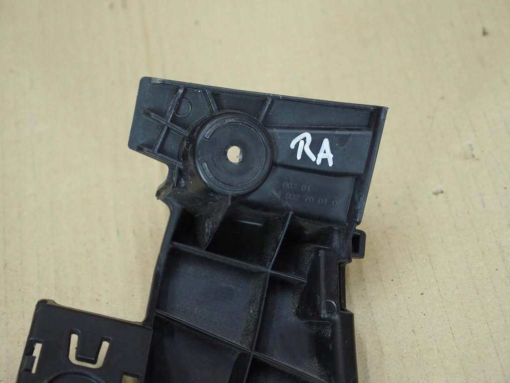 фото №15, Напрямна бампера лівий задня skoda octavia iv 5e7807377