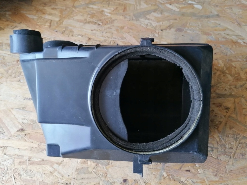 фото №1, Впуск фільтра повітря smart fortwo i 0001265