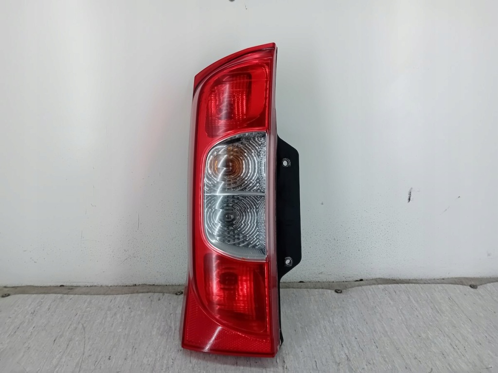 Купити Лампа задня ліва fiat fiorino iv 01353206080