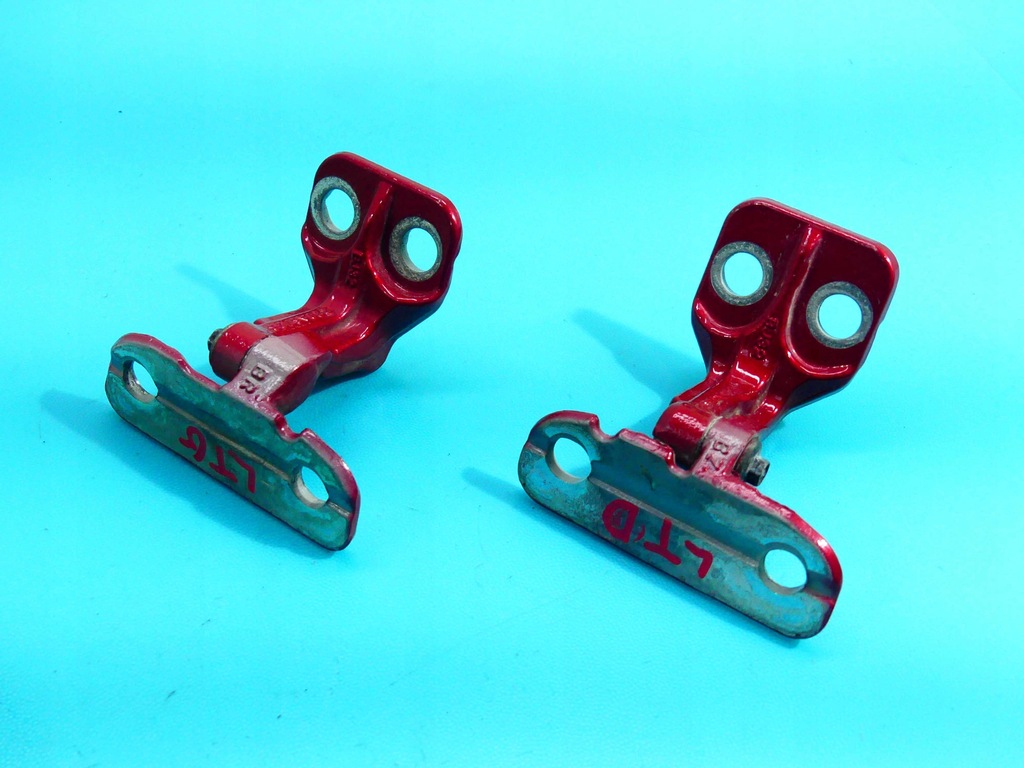 фото №2, Петля задняя дверь левых discovery sport l550