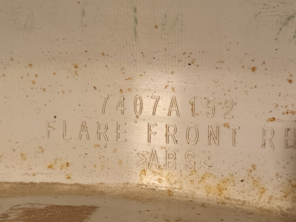 фото №14, Молдинг правая передняя mitsubishi pajero sport перед правый