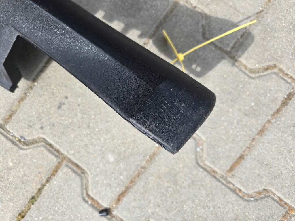 Молдинг поріг ліва porsche 9j1 9j1854883f Доставка