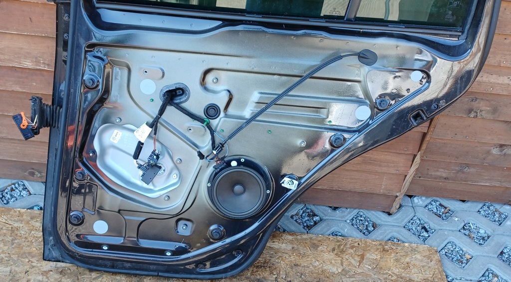 фото №11, Vw golf v plus дверь задние правый задняя 5m0833312