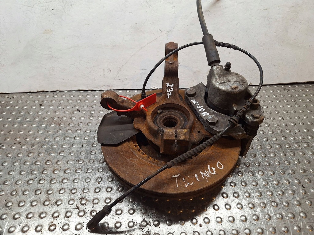 фото №1, Поворотний кулак перед ліва renault twingo ii 1.2 16v 1.2 tce 1.5 dci 07-2014